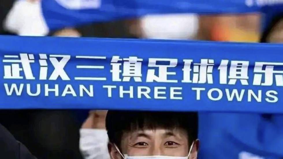 接下来，就让我们循着这些真诚的爪印，和灵犬贝拉一起开启一场冒险之旅吧！
