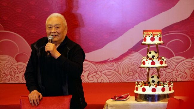 韩星金秀贤升学手记曝光 曾经历过3次高考失败 2013-06-18 据香港媒体消息，韩国男星金秀贤早前撰写一篇《金秀贤第4次高考时期写的一段话》，在网上曝光后实时惹来疯狂转载。
