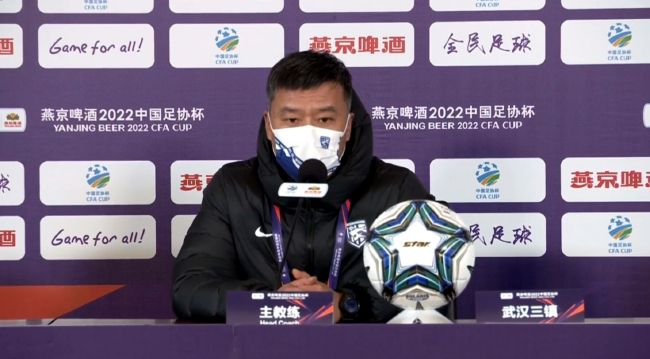 主演乔尔·埃哲顿等明星也出席参加了首映会。