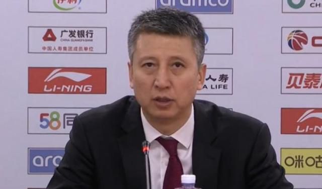 ”值得一提的是，除了这些资深演员，雷淞然、吕严、土豆（郭洪泽）、詹鑫、王勉、张祐维、何广智等一众喜人和脱口秀演员的客串演出，让观众惊喜不已。