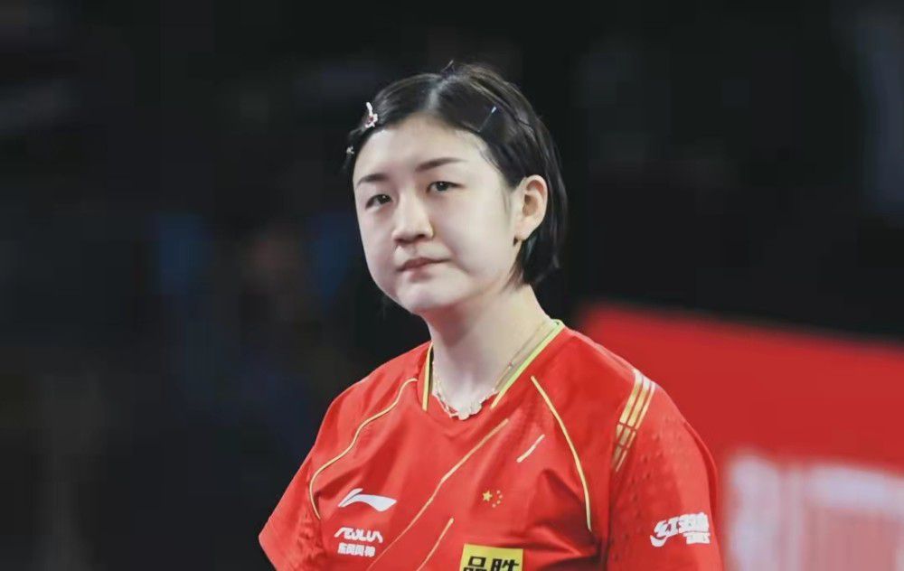 汤唯晒与孔刘合照 网友：画面太美 2024-06-03 日前，汤唯在个人社交账号晒出与孔刘的合照，引发热议。