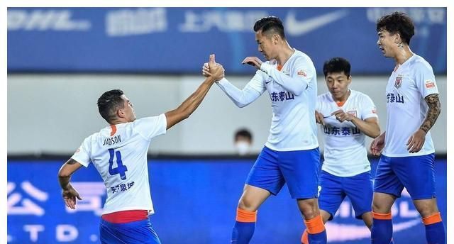 2026-03-02 2026中国电影票房破100亿!