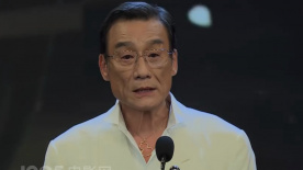 其中包含的是复仇的愤怒、太子的威严、失去母亲的悲伤，这三种情绪纠结缠绕在一起，展现出一个复杂矛盾的殷郊人格。
